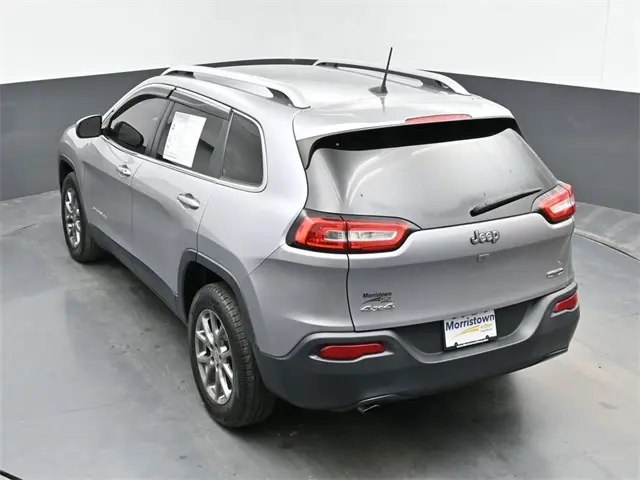 2018 Jeep Cherokee Latitude photo 32