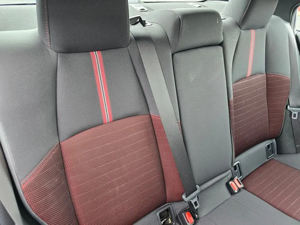 2024 Toyota Corolla SE photo 11