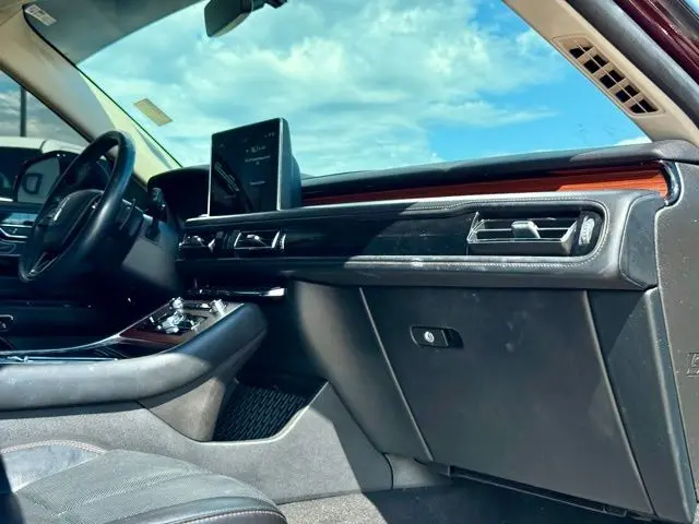 2022 Lincoln Aviator Reserve photo 15