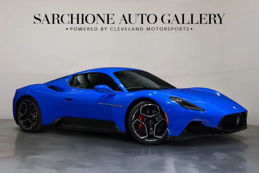 2023 Maserati MC20 Base's photo