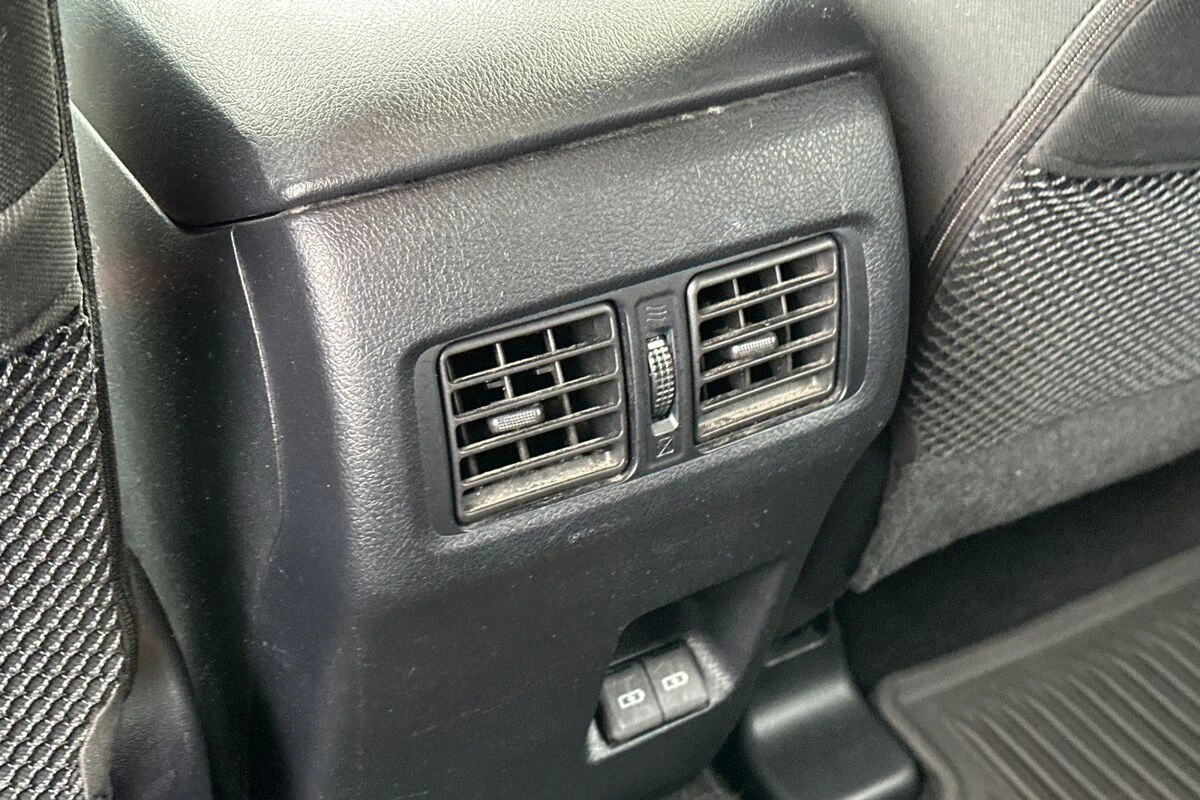 2024 Toyota 4Runner SR5 - Photo 14