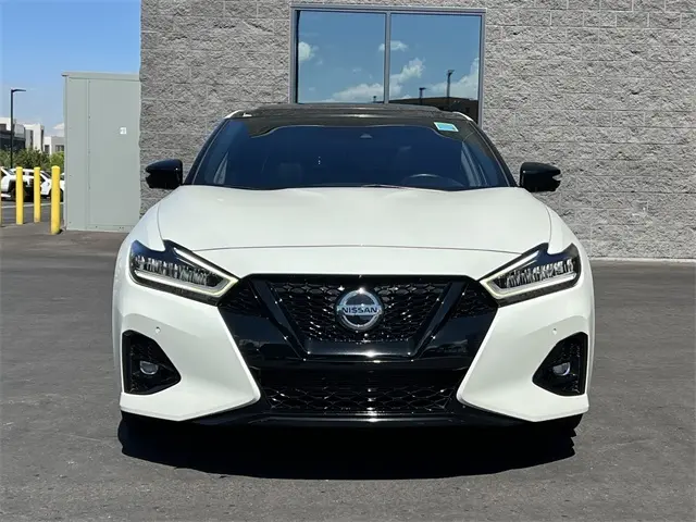 2021 Nissan Maxima SR photo 9