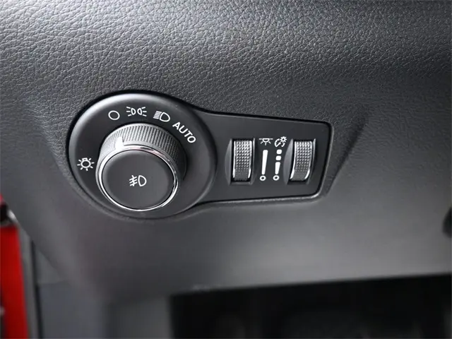 2026 Jeep Compass Latitude photo 12