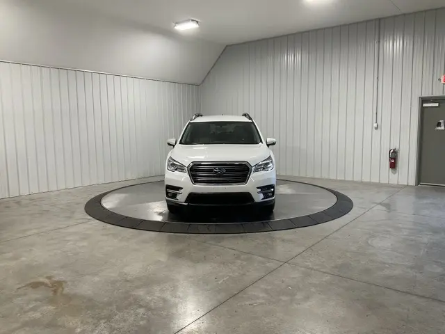 Used 2022 Subaru Ascent Limited with VIN 4S4WMAMD5N3421831 for sale in Roanoke, IN