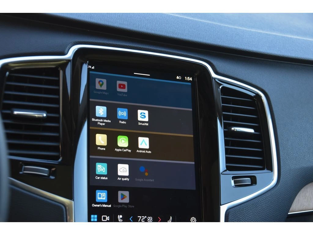 2023 Volvo - image 18