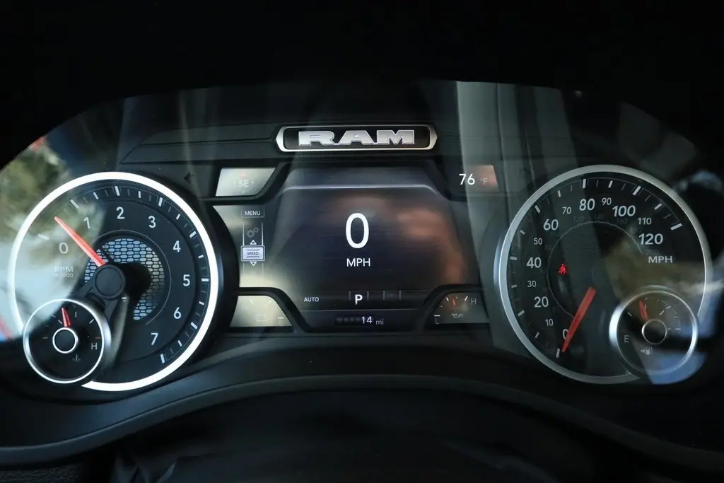 2026 Ram 1500 Laramie photo 4