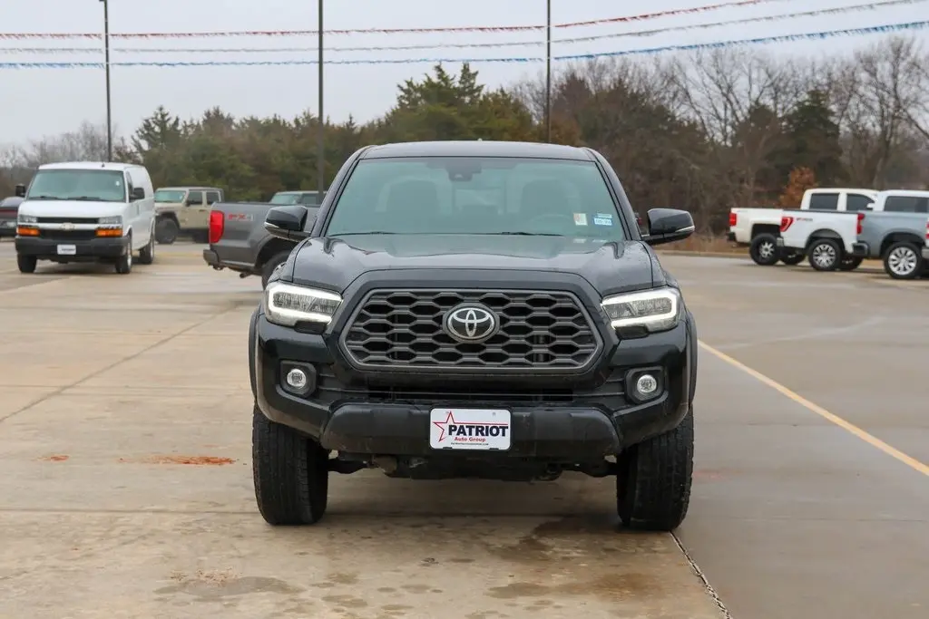 Used 2022 Toyota Tacoma TRD Off Road with VIN 3TMCZ5AN1NM519346 for sale in Bartlesville, OK