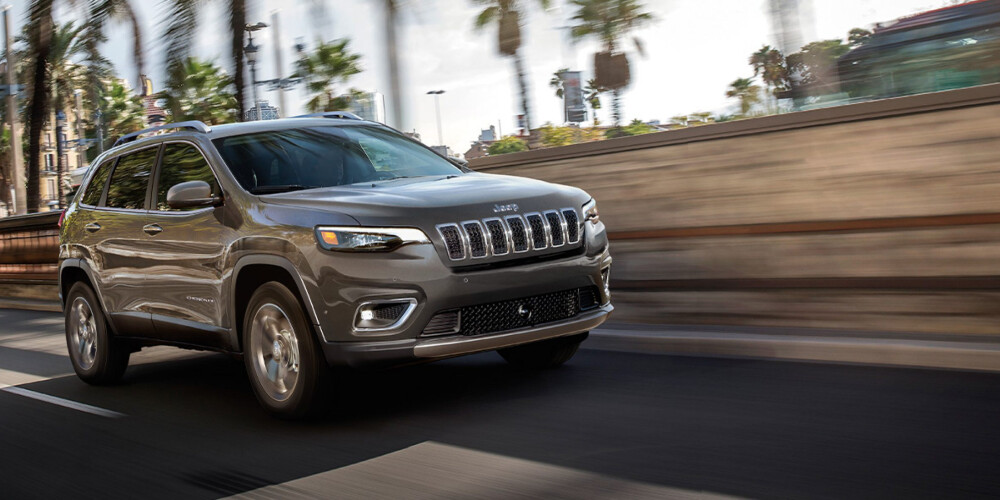 2021 Jeep Cherokee Driving