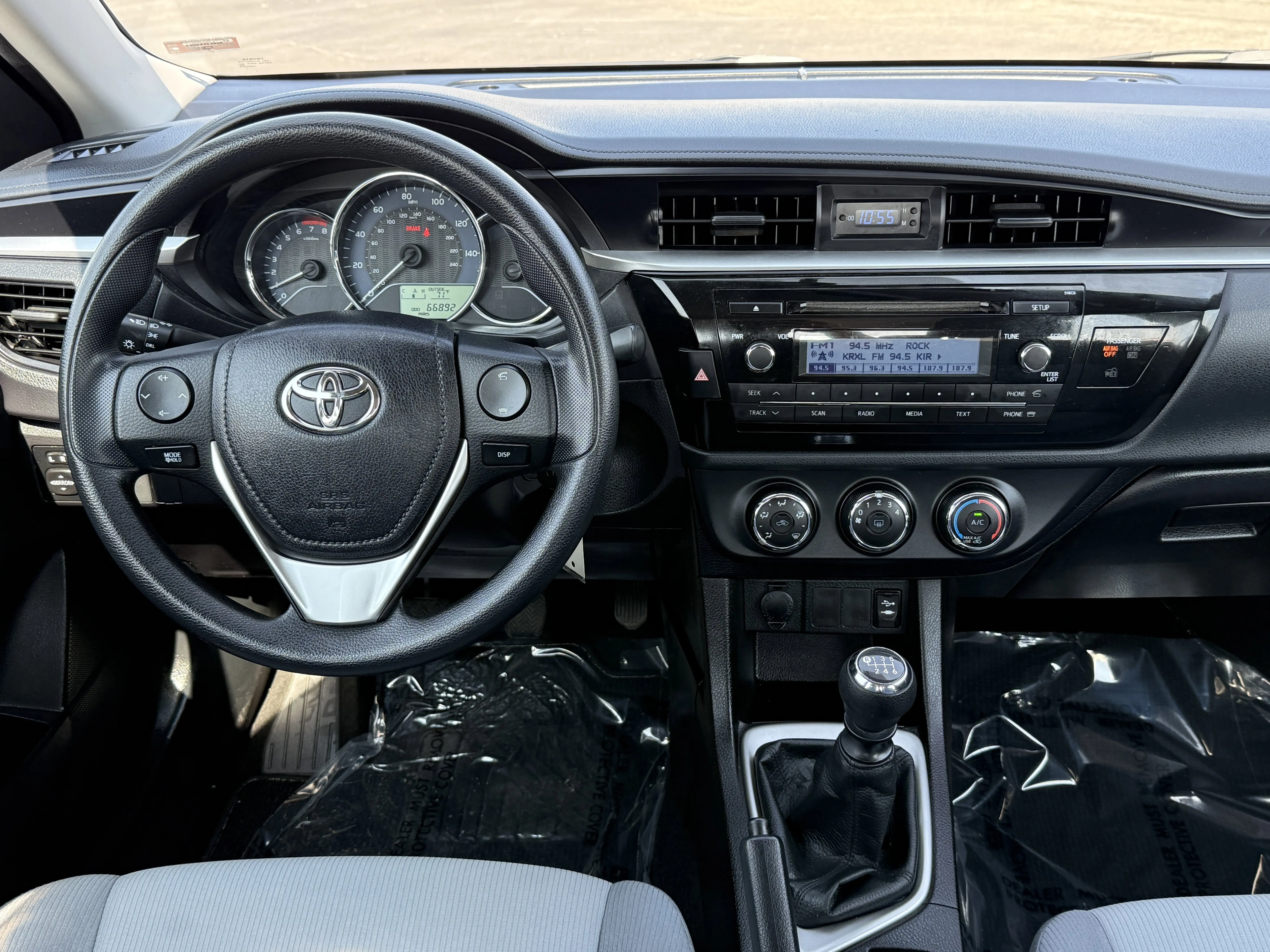 2014 Toyota Corolla L photo 13