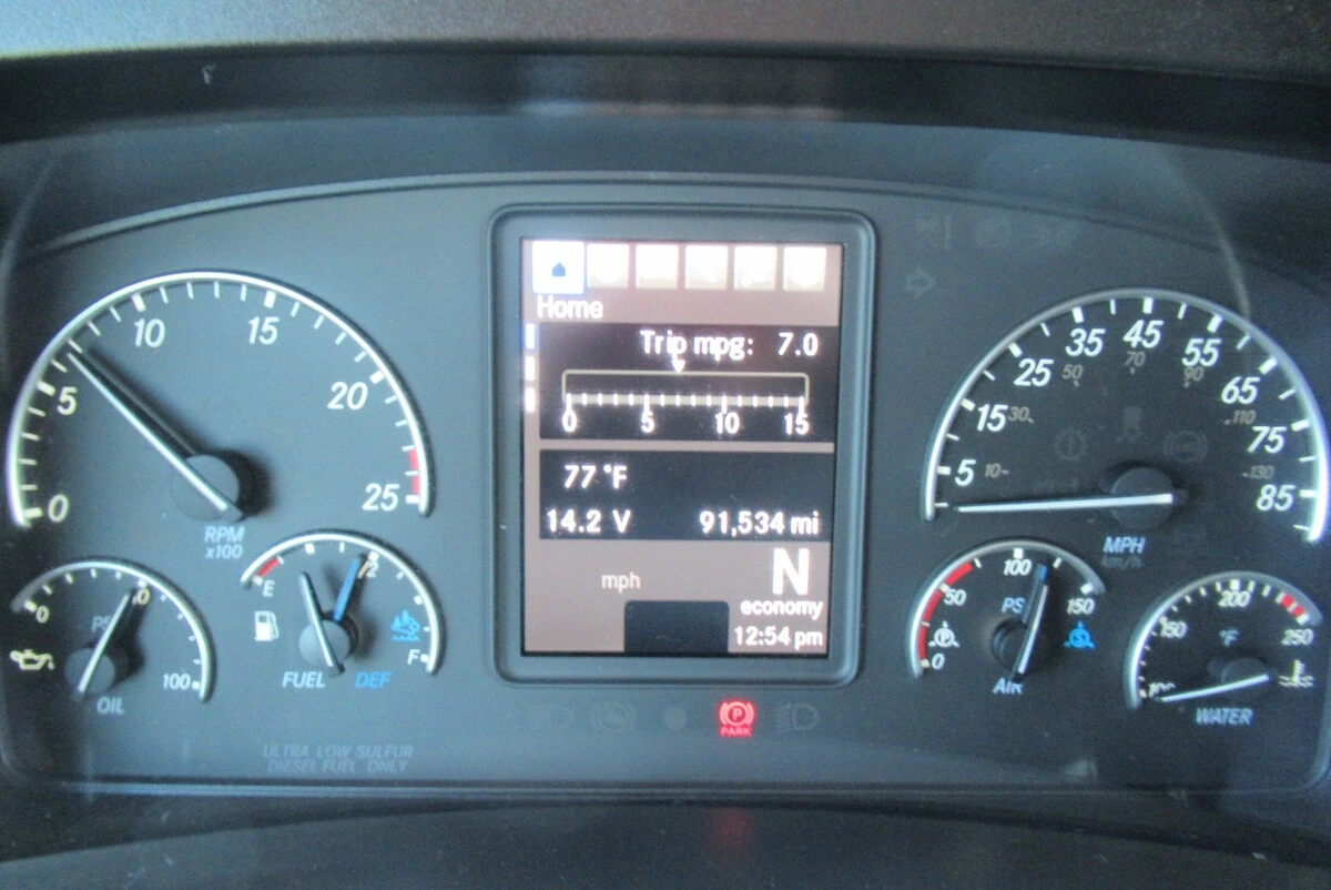 2025 Freightliner Cascadia - image 19