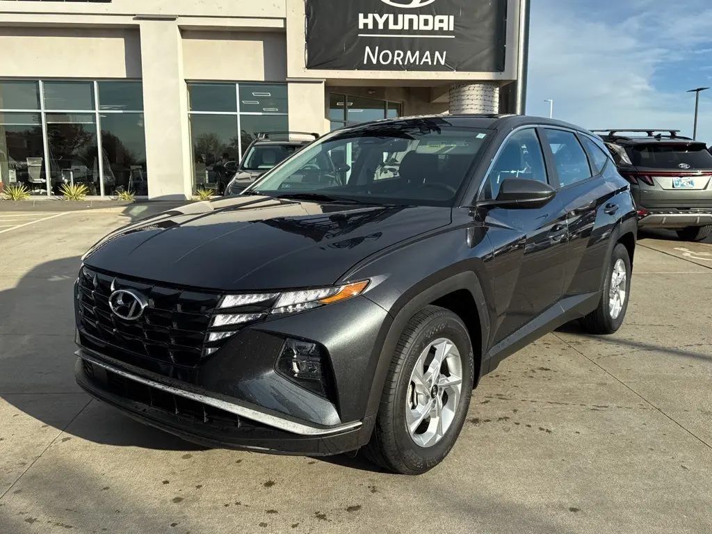 2023 Hyundai Tucson SE's photo