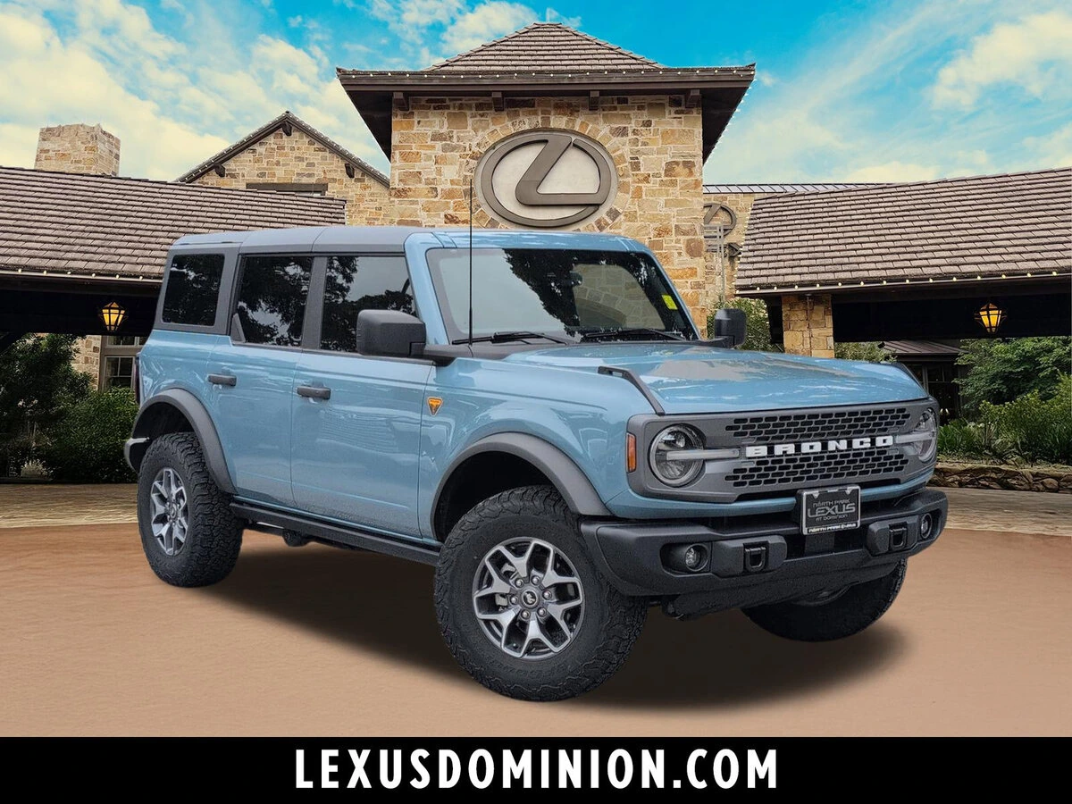 2023 Ford Bronco Badlands 4x4's photo