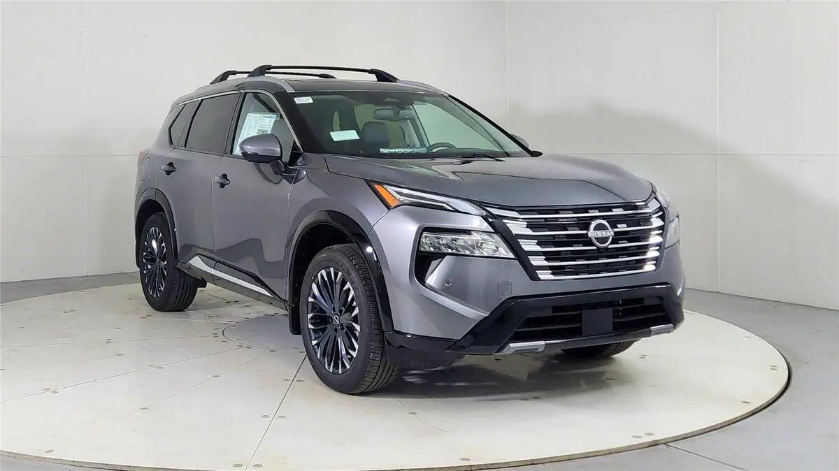 2026 Nissan Rogue Platinum's photo