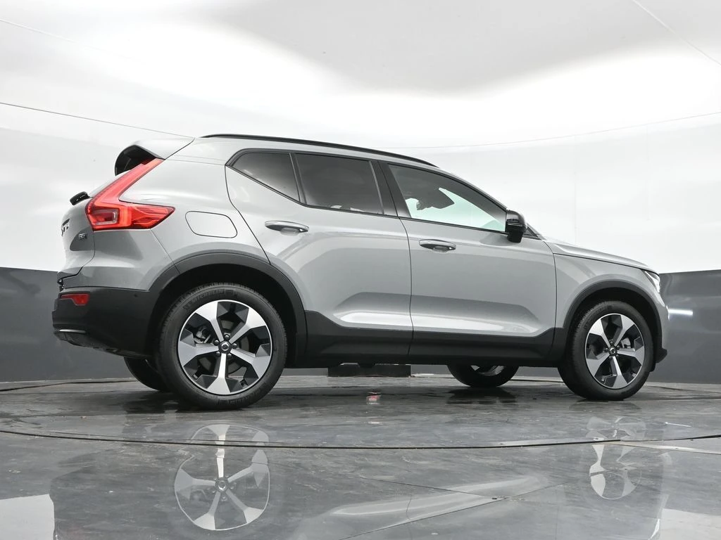 2026 Volvo XC40 Plus - Photo 39