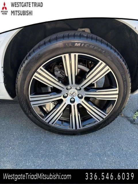 2022 Volvo - image 19