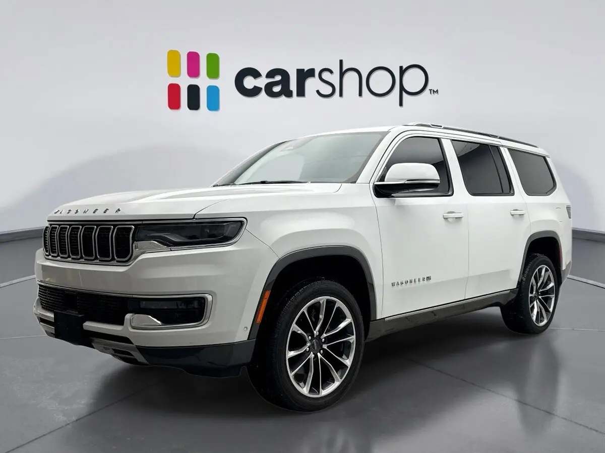 2022 Jeep Wagoneer Series III's photo