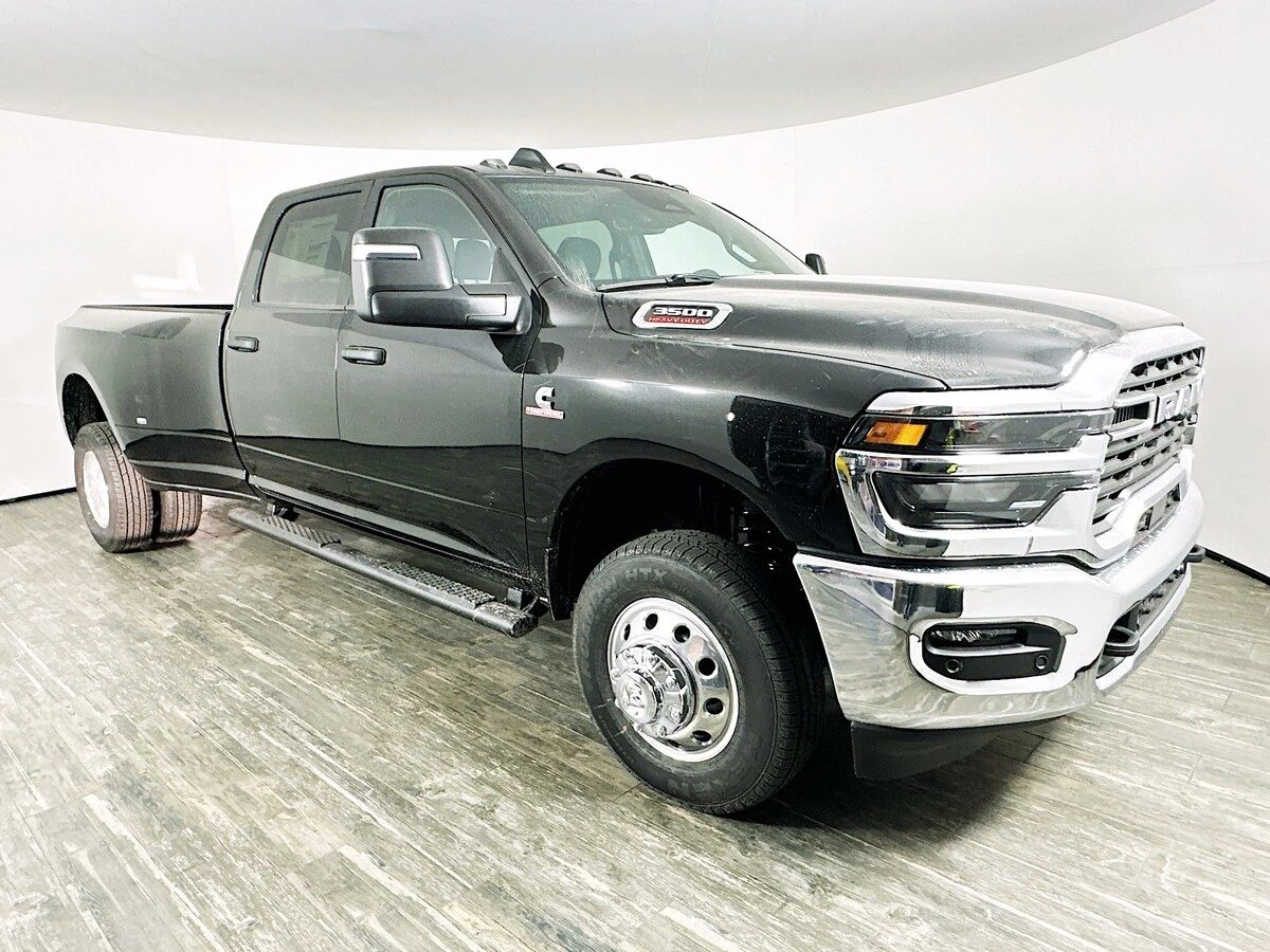 2026 RAM Ram 3500 Pickup Tradesman's photo