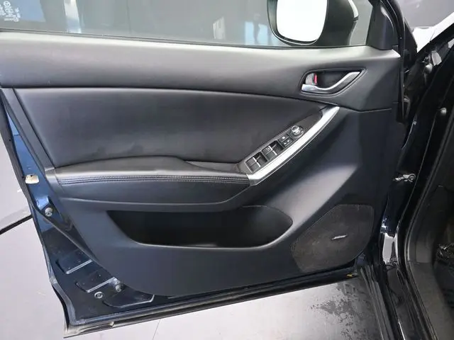 2016 Mazda CX-5 Grand Touring photo 13