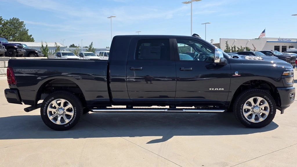 2026 RAM 2500 Laramie - Photo 7