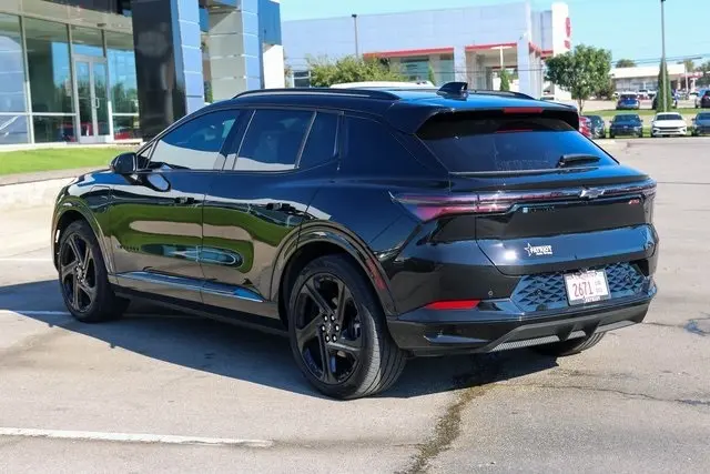 2025 Chevrolet Equinox EV 3RS photo 2
