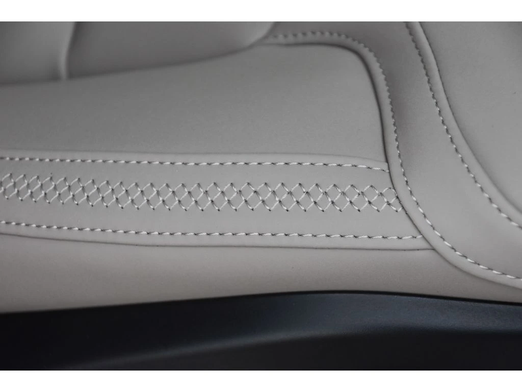 2026 Volvo - image 33