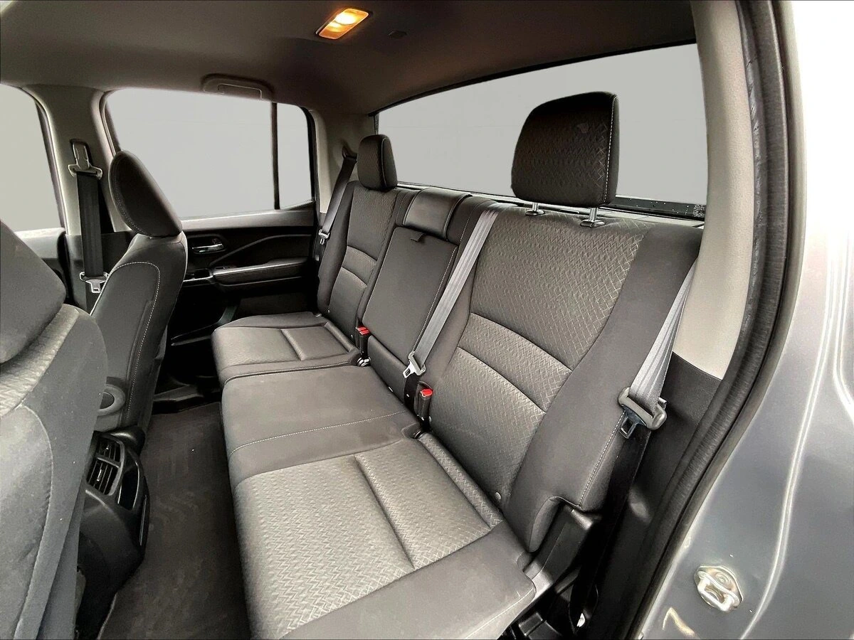2019 Honda Ridgeline Sport - Photo 22