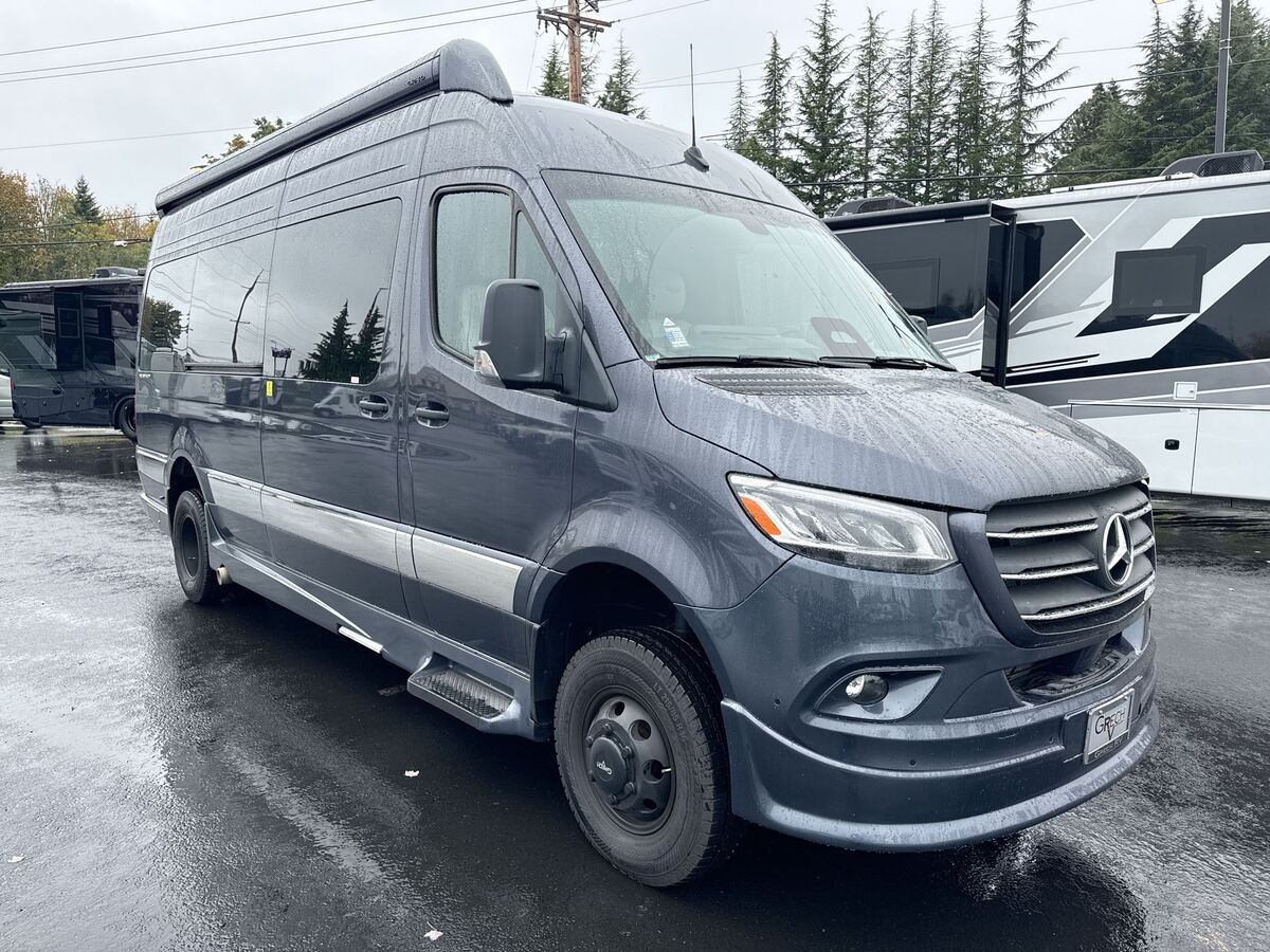 2027 Grech RV Vacanza-ion-22 Tour AWD Tenorite Grey