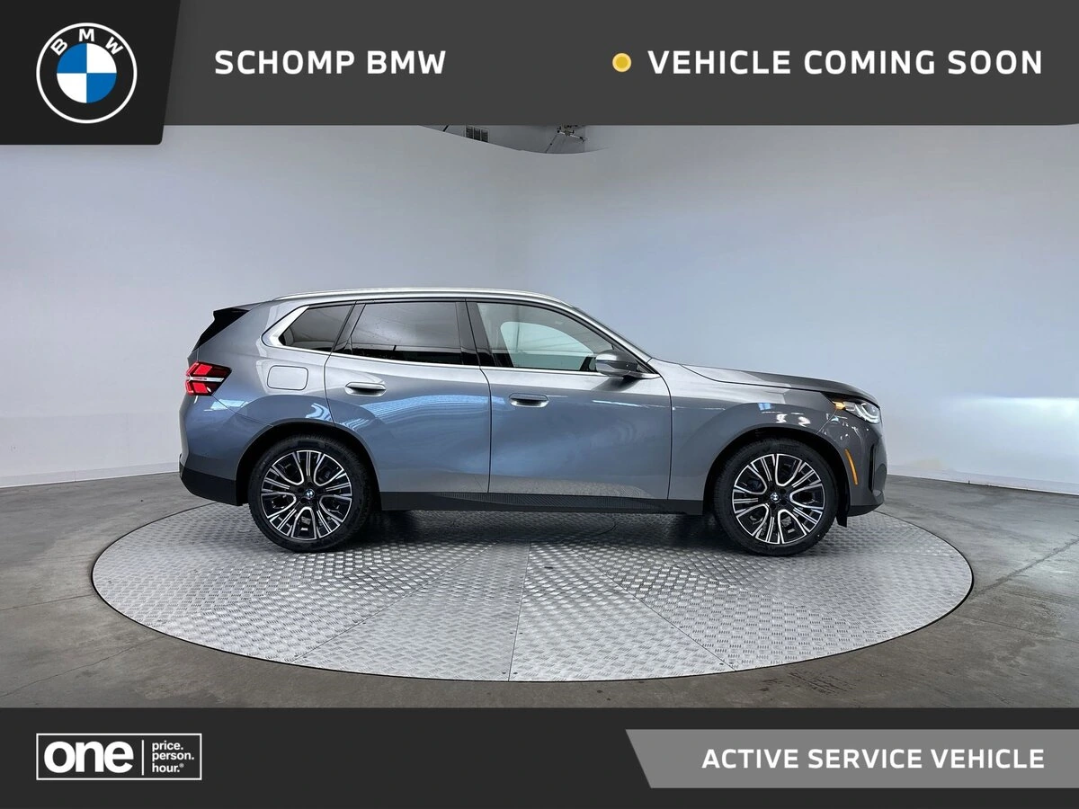 2026 BMW X3 30's photo