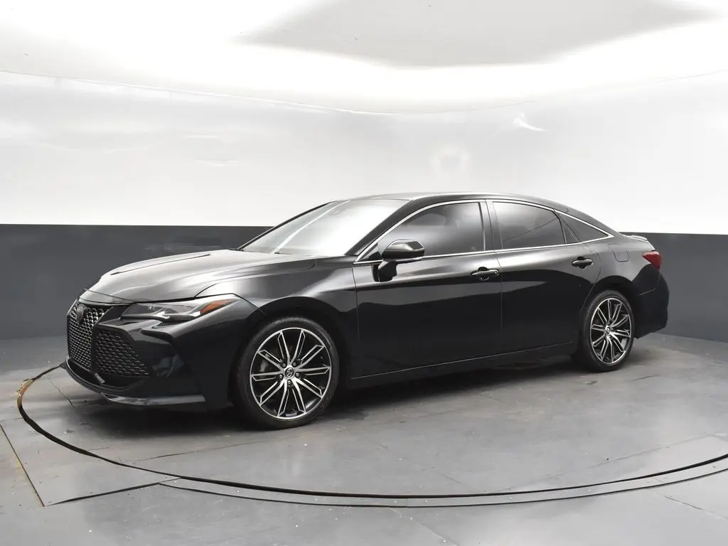 2019 Toyota Avalon Touring's photo