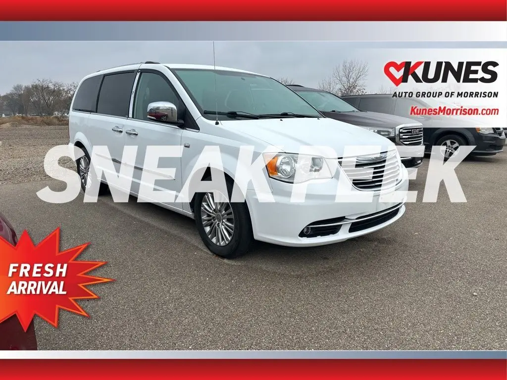 2014 Chrysler Town & Country Touring-L