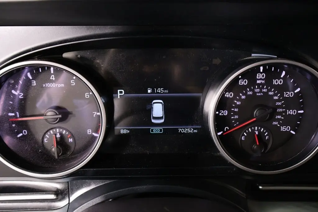 2022 Kia Carnival LXS photo 4