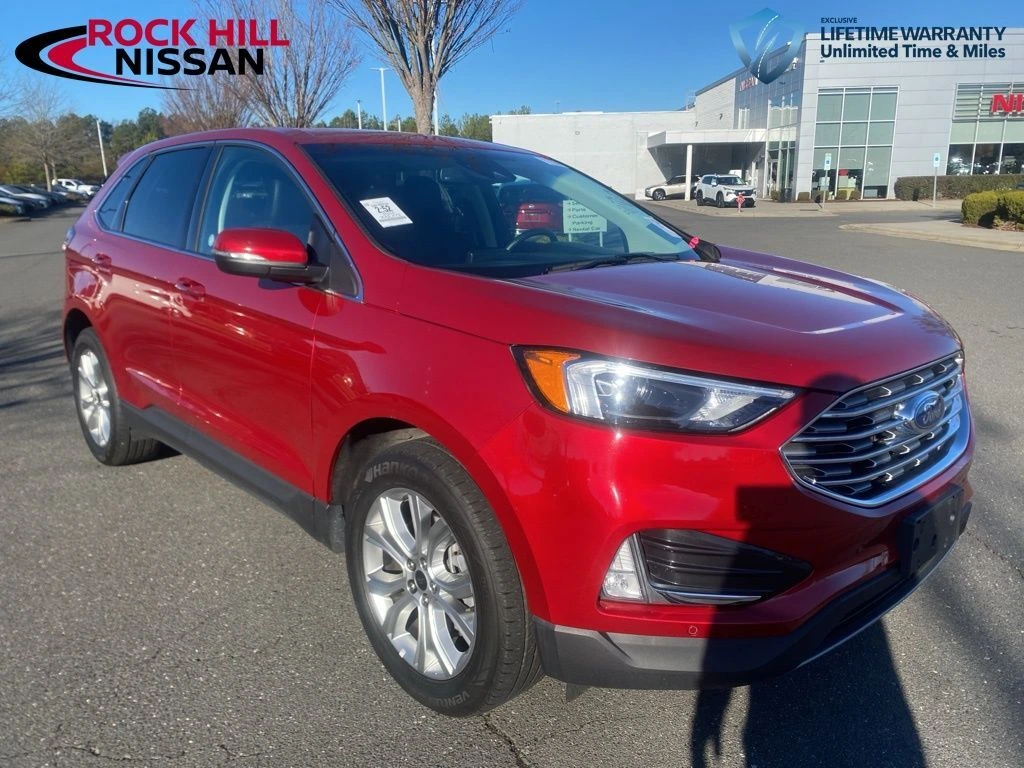 2024 Ford Edge Titanium's photo