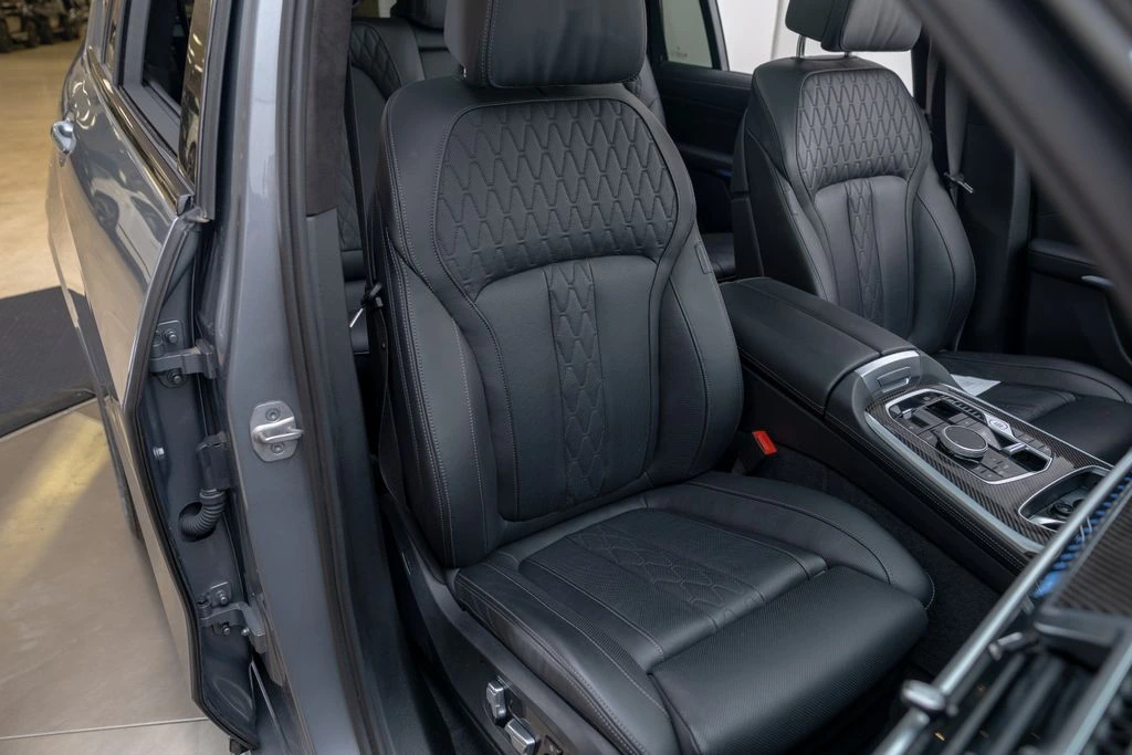 2025 BMW X7 M60i - Photo 21