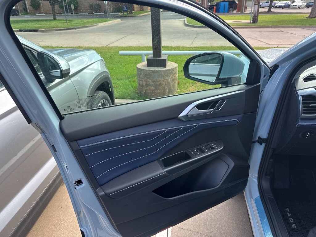 2026 Volkswagen Taos 1.5T SEL