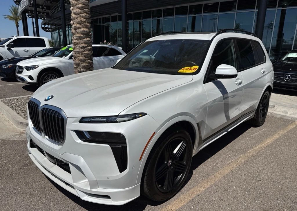 2025 BMW X7 ALPINA XB7's photo