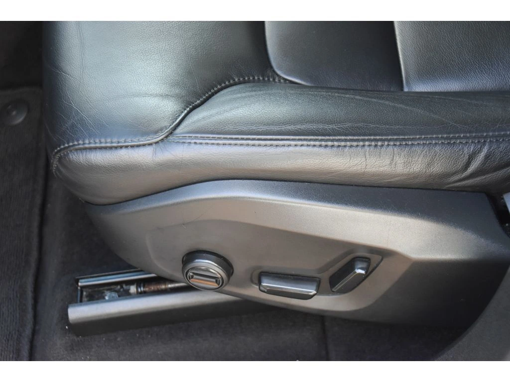 2023 Volvo - image 35