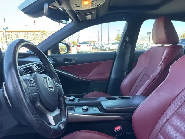 2018 Lexus IS 300 photo 20