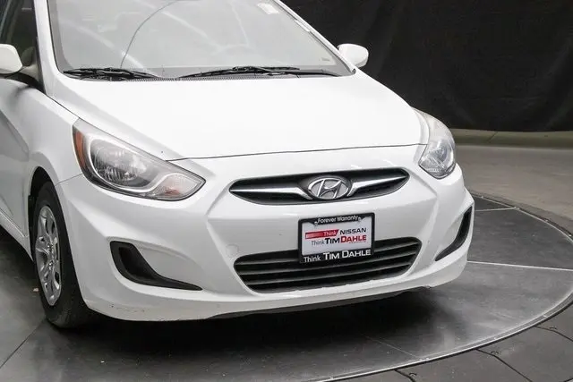 2014 Hyundai Accent GS GLS photo 3