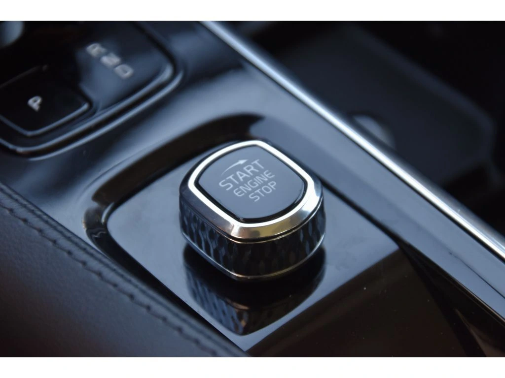 2023 Volvo - image 35