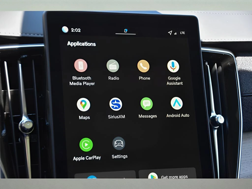 2026 Volvo - image 20