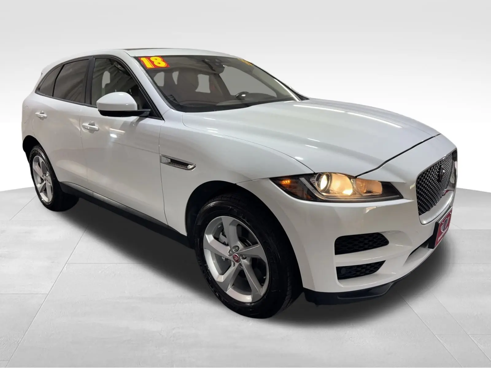 2018 Jaguar F-PACE Premium photo 3