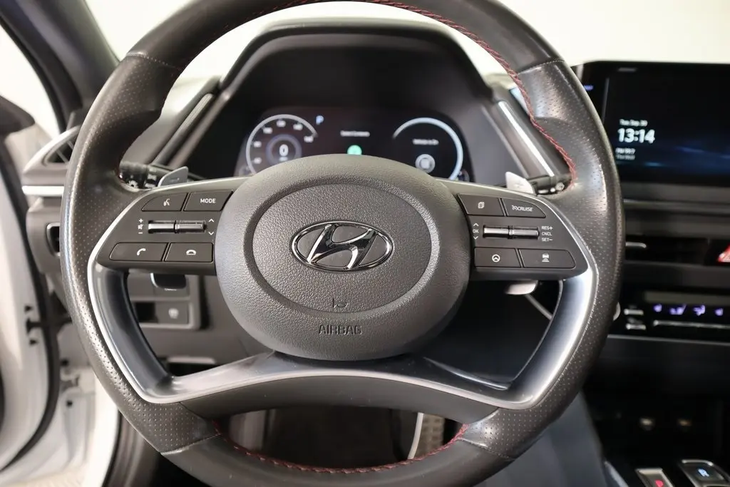 2022 Hyundai Sonata SEL Plus photo 3