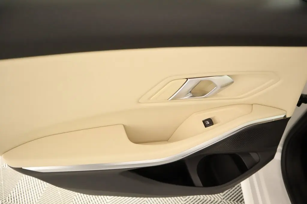 2025 Bmw 330i photo 18