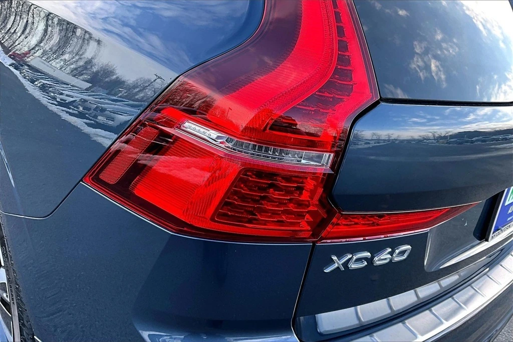 2023 Volvo - image 22