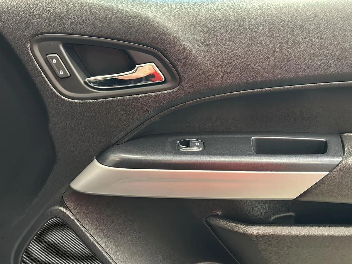 2021 Chevrolet Colorado ZR2 - Photo 12