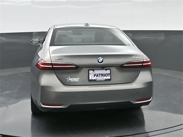 2024 Bmw 530i 530i xDrive photo 2