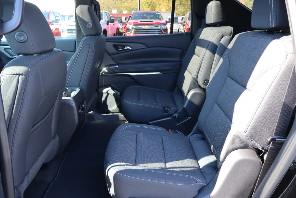2027 Chevrolet Traverse LT - Photo 26