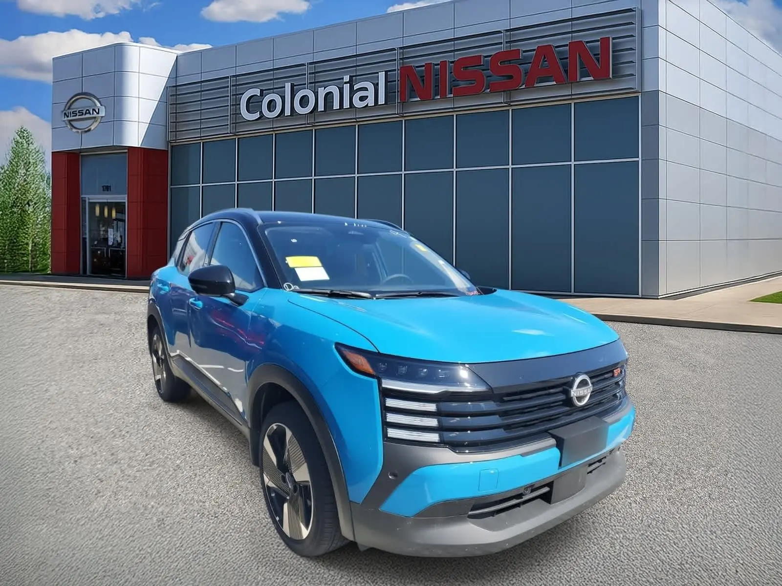 2025 Nissan Kicks SR photo 2