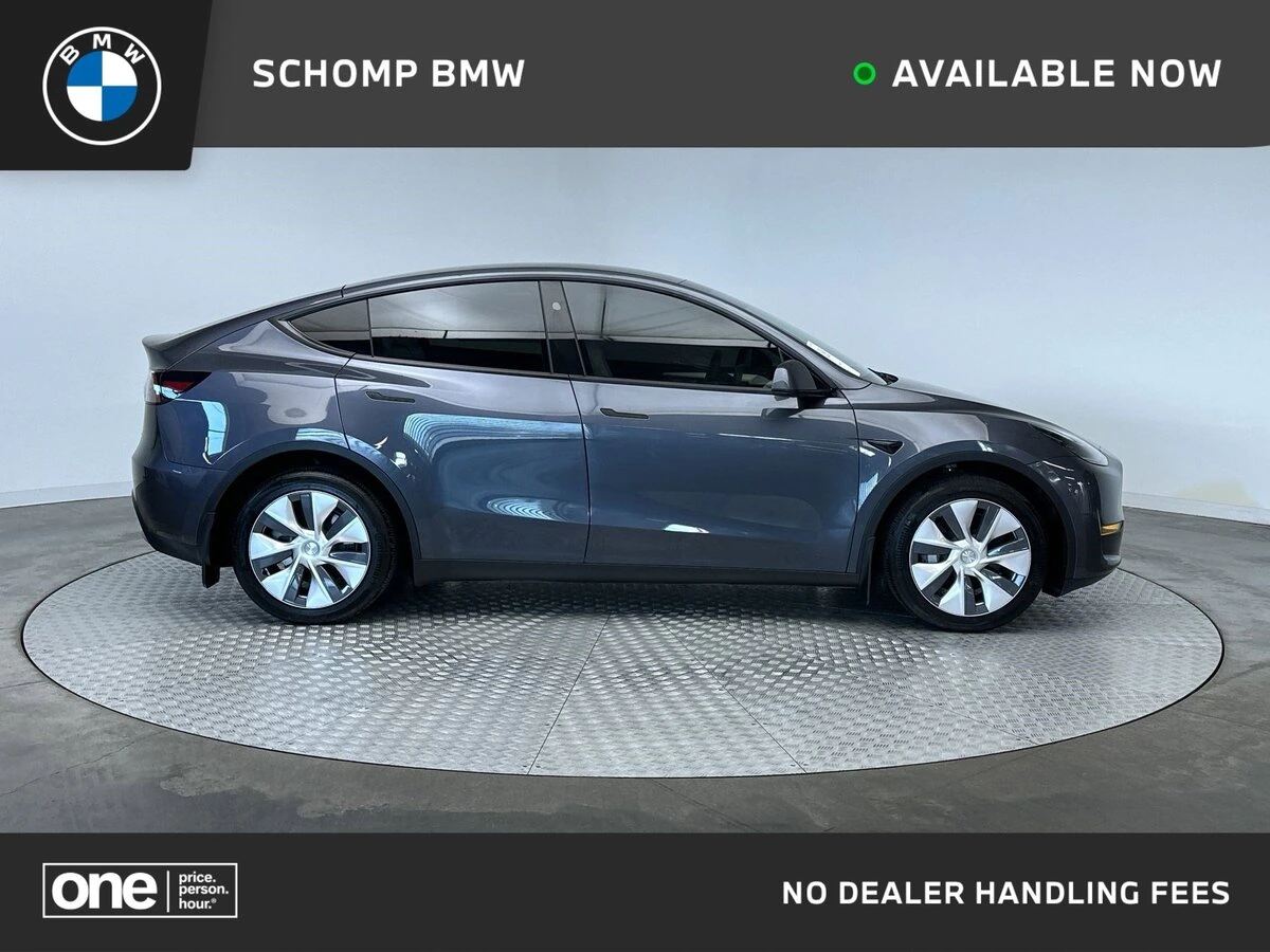2023 Tesla Model Y Long Range Dual Motor All-Wheel Drive's photo