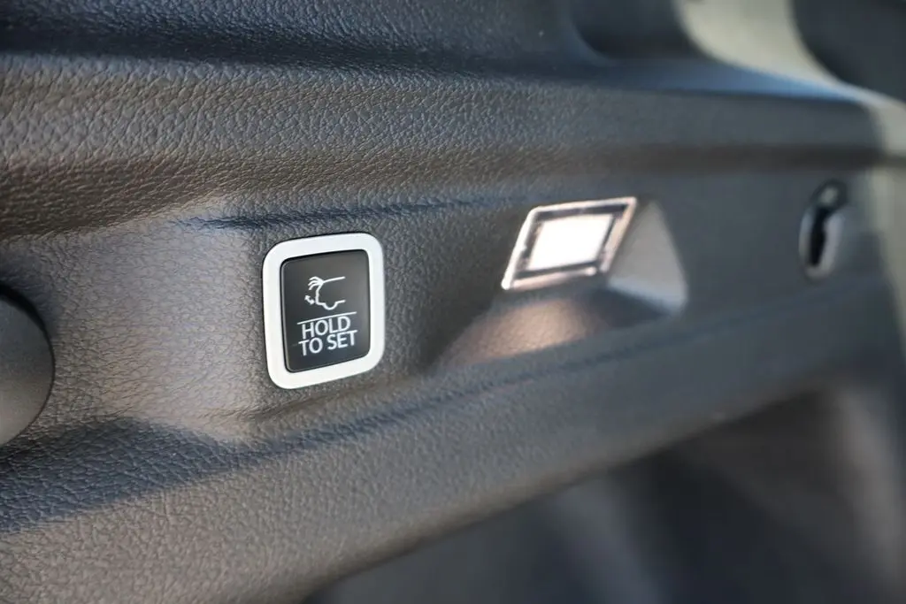 2024 Jeep Grand Cherokee Laredo photo 33